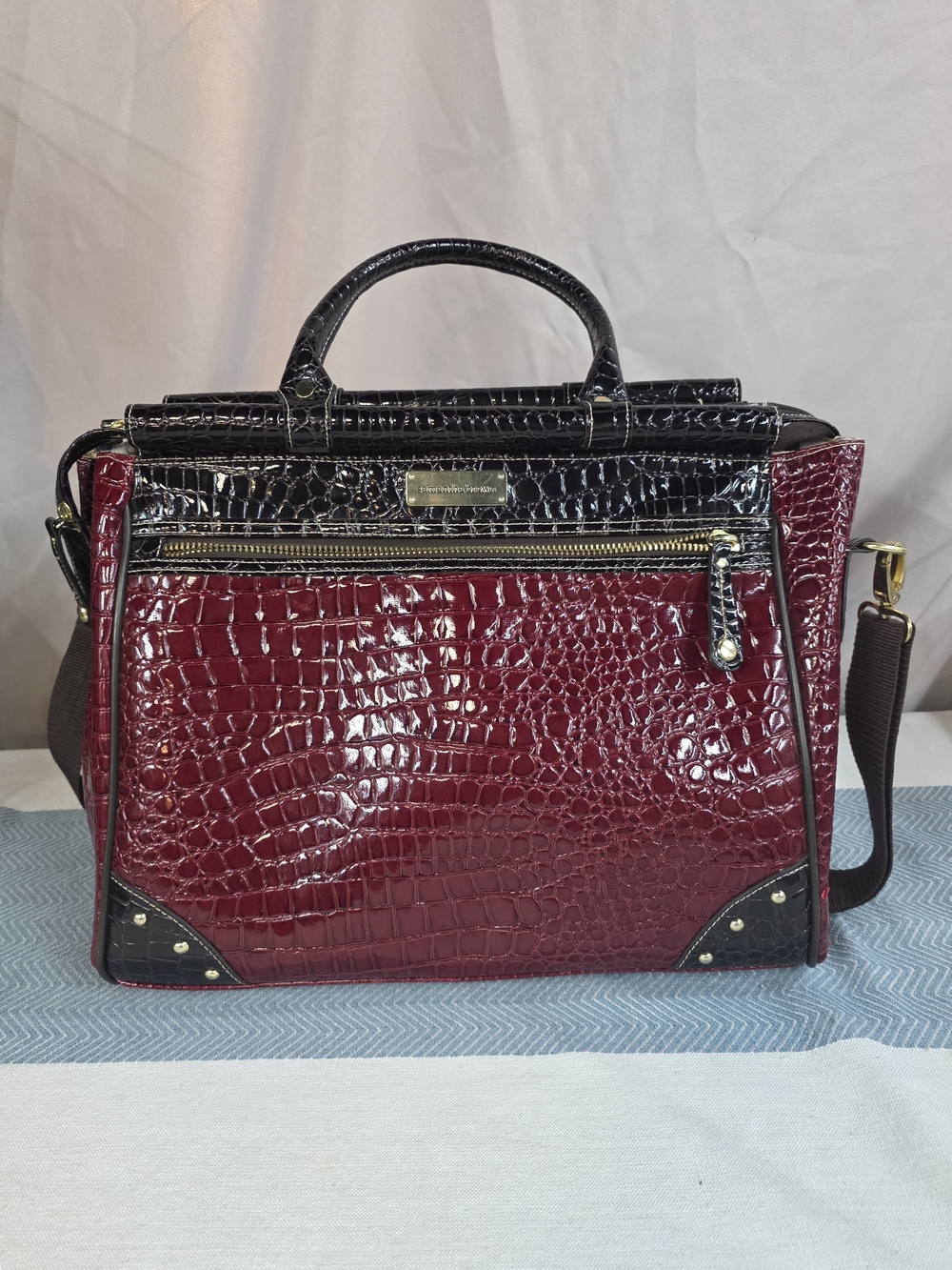 Samantha Brown Travel Dowel Bag Crocodile Embossed Faux Leather
